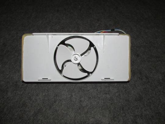 Bosch Neff Simense Gagganeau Freezer Side Fan Motor Panasonic FDQT26BS3 12V Dc 4.0W