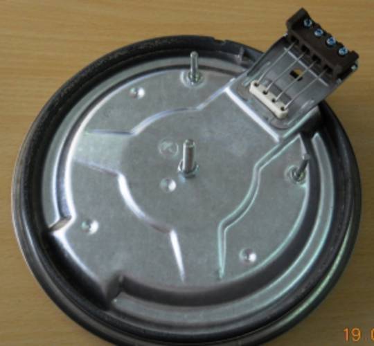 Ariston Indesit Robinhood Cooktop Solid Element 2000