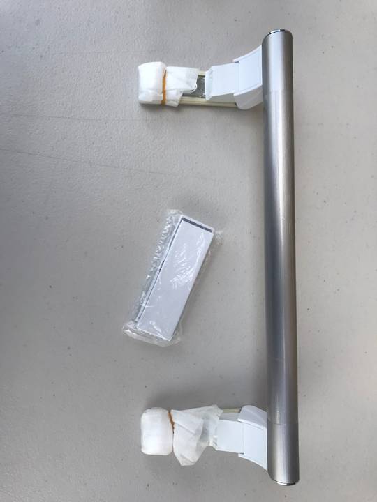 Haier Fridge Freezer Door Handle HVF220WH2, HVF260WH2, HRF328W2, HVF260WH3, HVF300WH3, HVF220WH2, HVF260WH2, HRF328W2, HVF260WH3