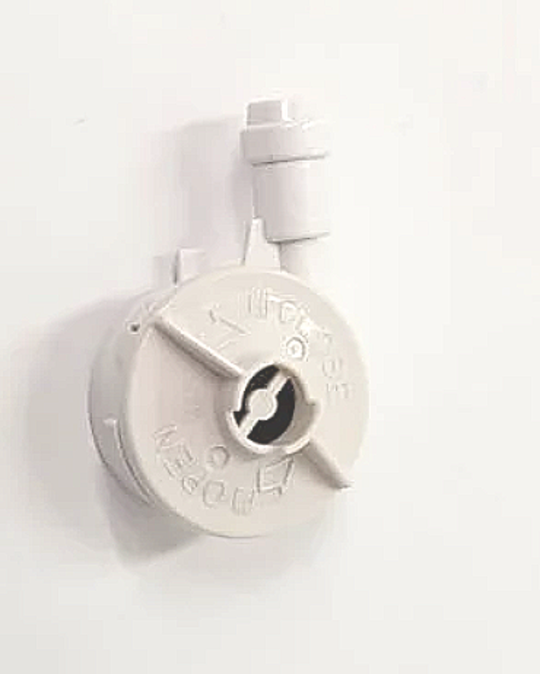 Mitsubishi Fridge Water Pump MRCU375, MR-CU375X, MR-CU415X, MR-CU375U, MR-CU415U M. KIEHJ3519-CU375T MR-CU415T KIEHJ3519