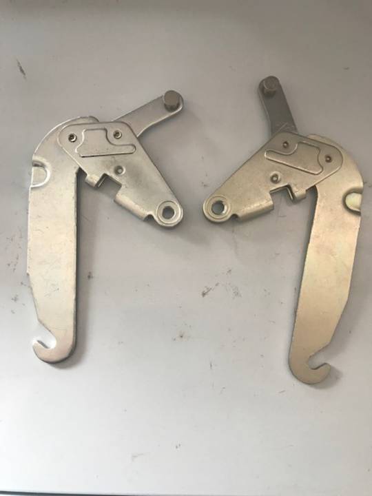 Fisher Paykel Elba Dishwasher Door Hinge Left and Right DW60CSW1, DW60CSW2, DW60CDW1, DW60CDW2, DW60CSX1, DW60CSX2