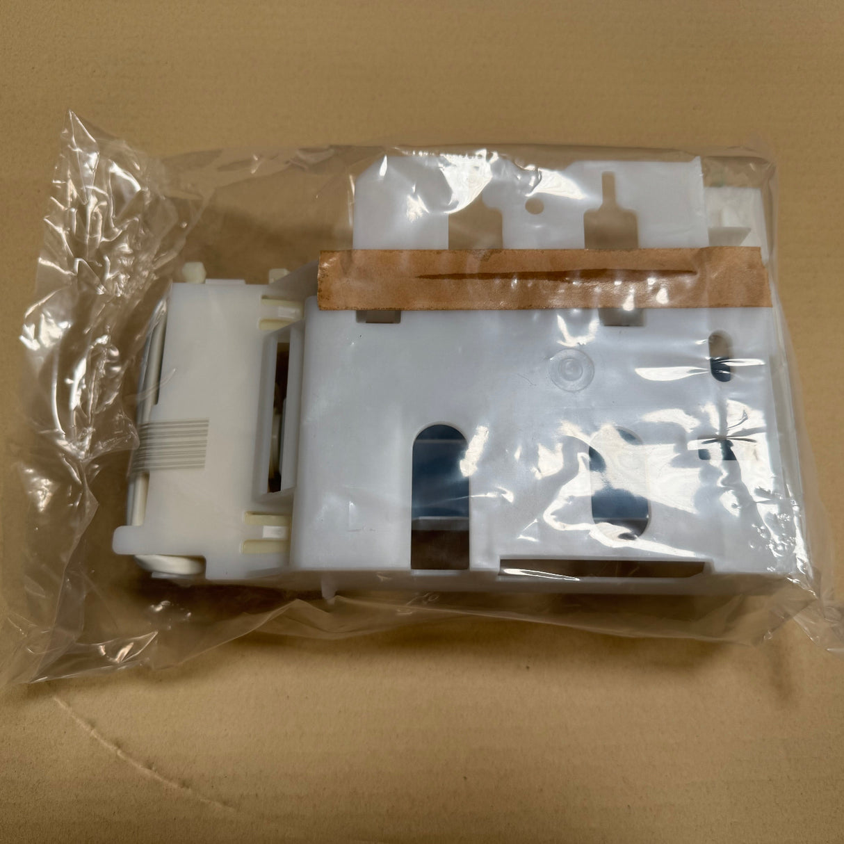 Mitsubishi Fridge Freezer Ice Maker Assy MR-C375B MR-C405B MR-C375C MR-C405C MR-C375C-R MR-CX306EM-A-W (2018) MR-C375G MR-C405G