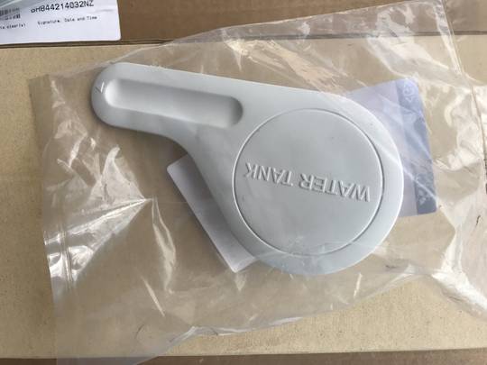 Mitsubishi Fridge Water Tank Cap Lid MRCU375P, MR-CU375X, M KIEHJ3531