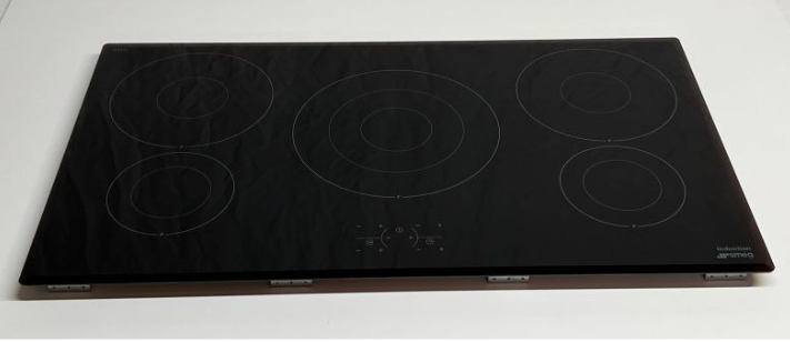 Smeg Cooktop Glass Top – SI3950B (Glass Only, No PCBs or Elements)