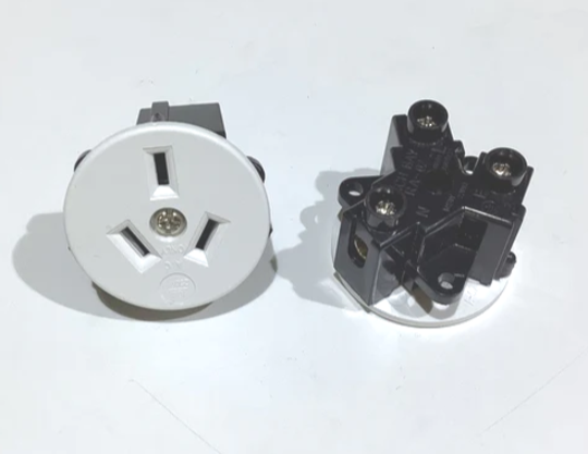 Parmco Side Plug Socket 10A 3PIN 38MM